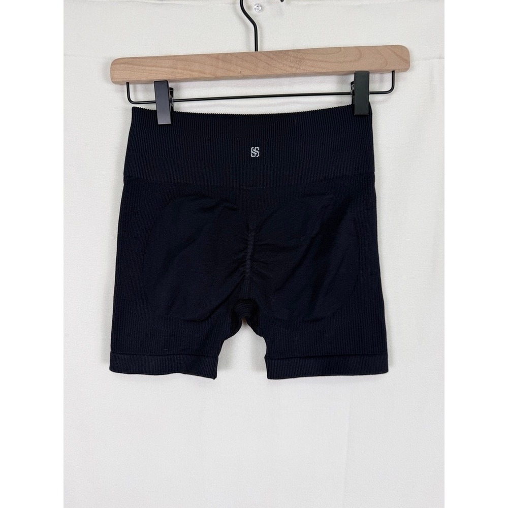 SUUKSESS High Waisted Seamless Gym Shorts - M Black Athleisure
